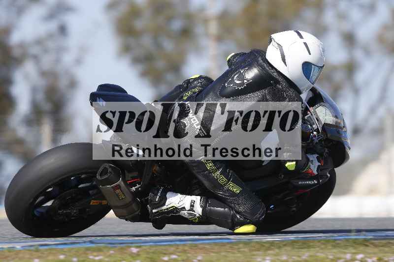 /Archiv-2024/02 29.01.-02.02.2024 Moto Center Thun Jerez/Gruppe schwarz-black/112